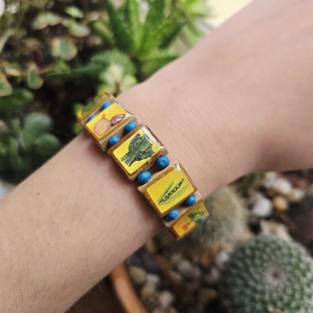 Vintage Vegetable Boho Bohemian Wooden Bead Beaded Stretch Bracelet